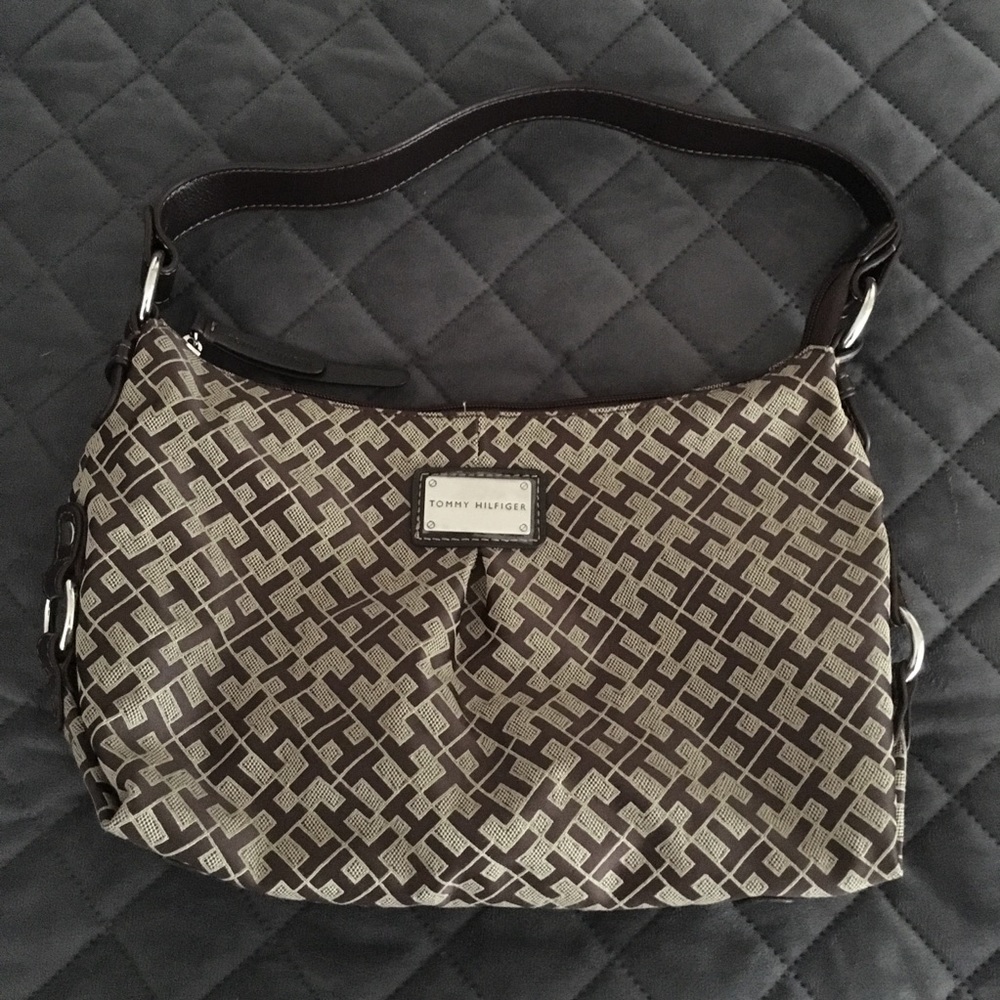 Tommy Hilfiger bag